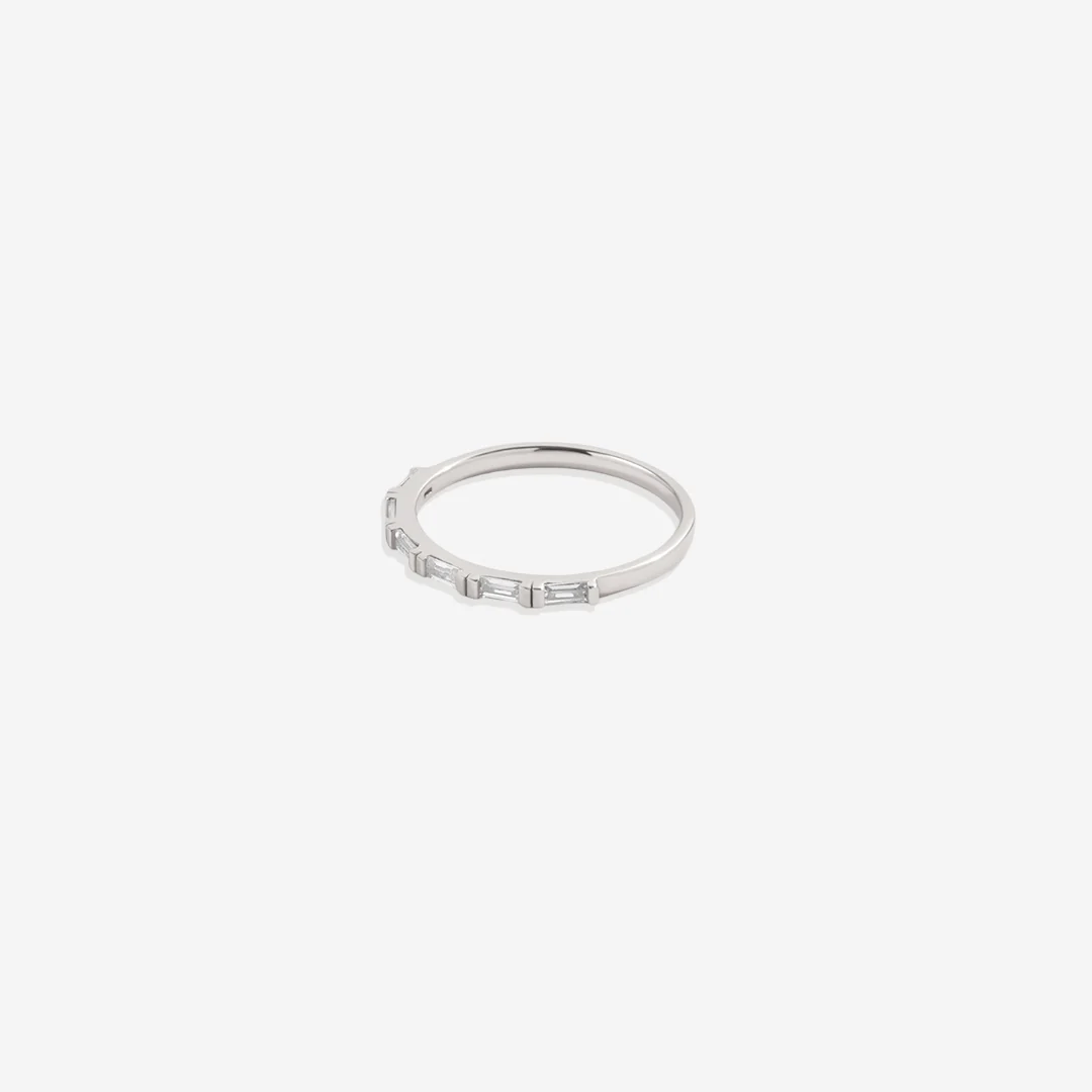 Baguette Diamond Ring - Image 11