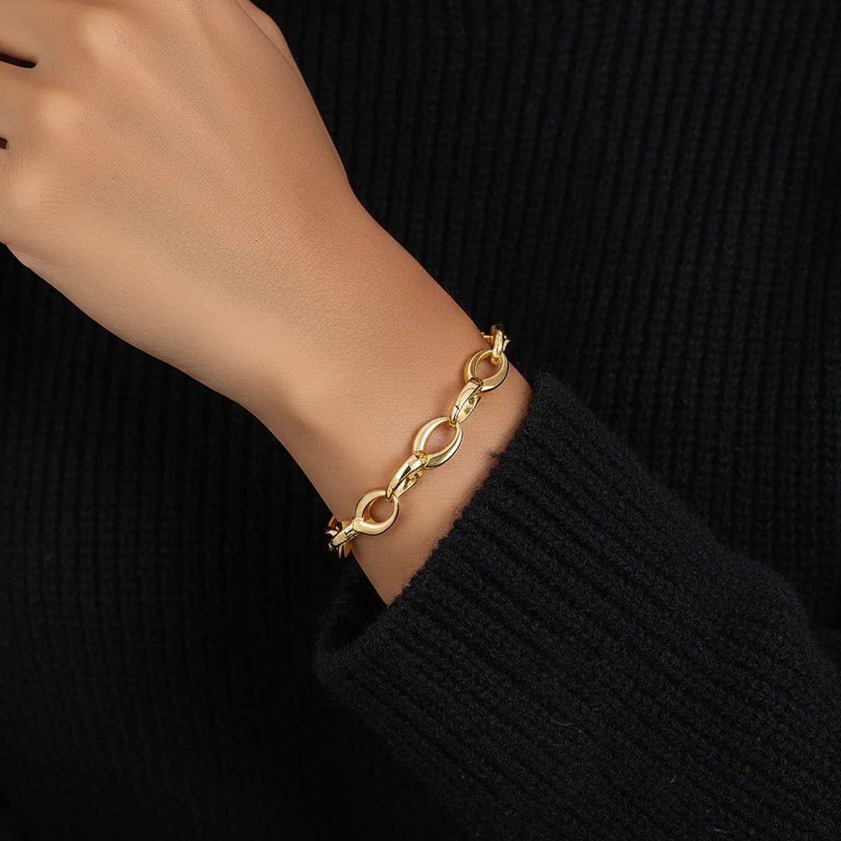Bold Cable Link Charm Bracelet - Image 3