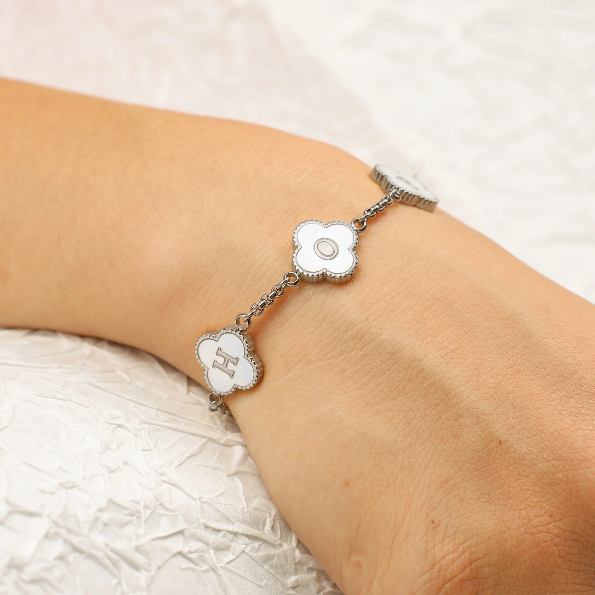 Clover Custom Name Bracelet - Image 5