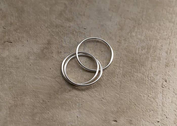 Dainty Interlocking Fidget Ring - Image 12