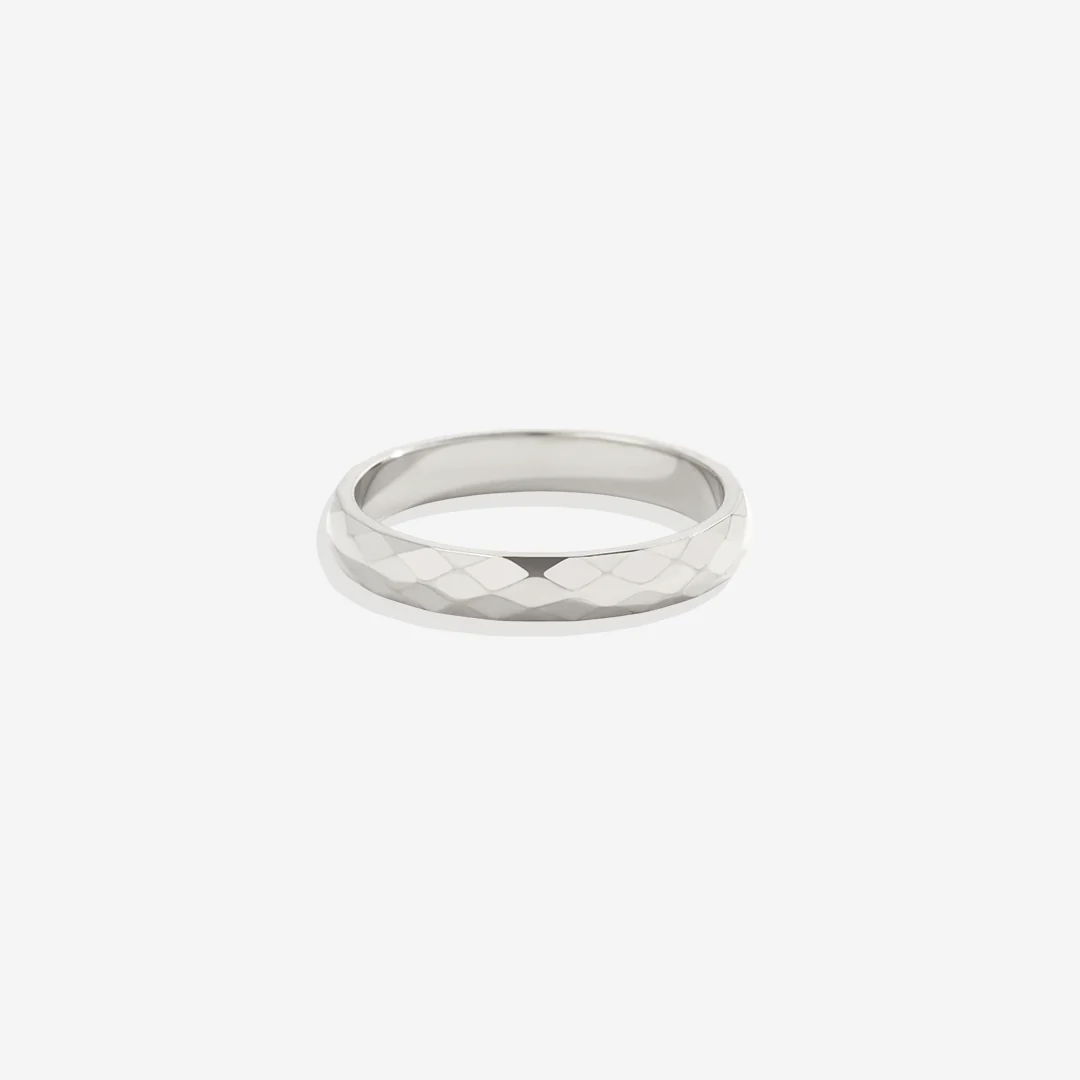 Delicate Hammered Band - Image 4