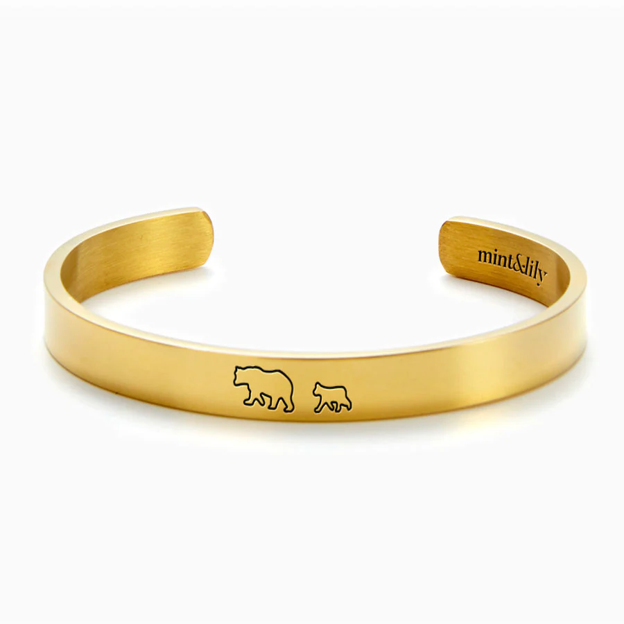 Mama Bear & Her Baby Bears Engraved Cuff Bracelet - Image 6