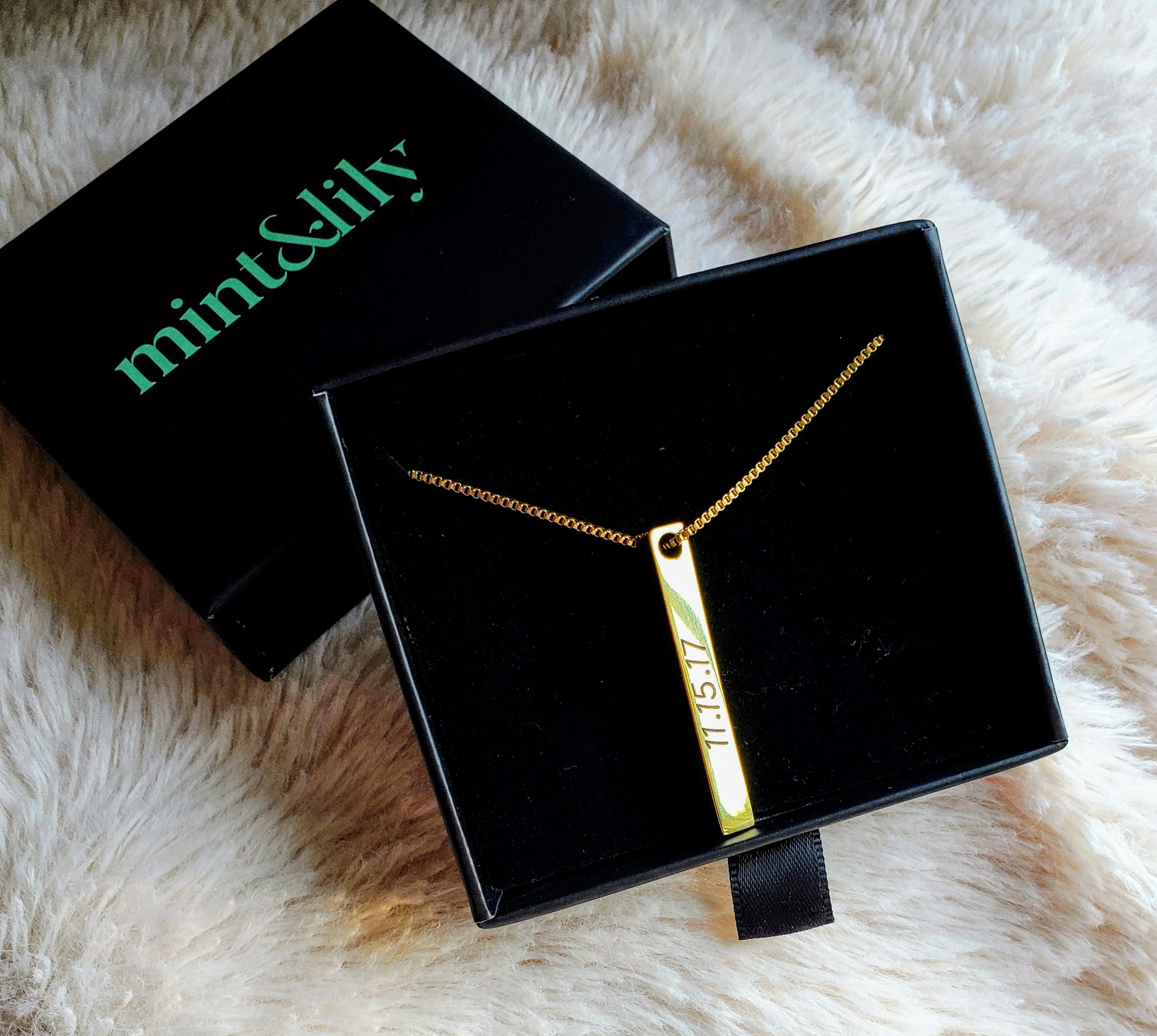 Muse Pillar Bar Necklace - Image 27