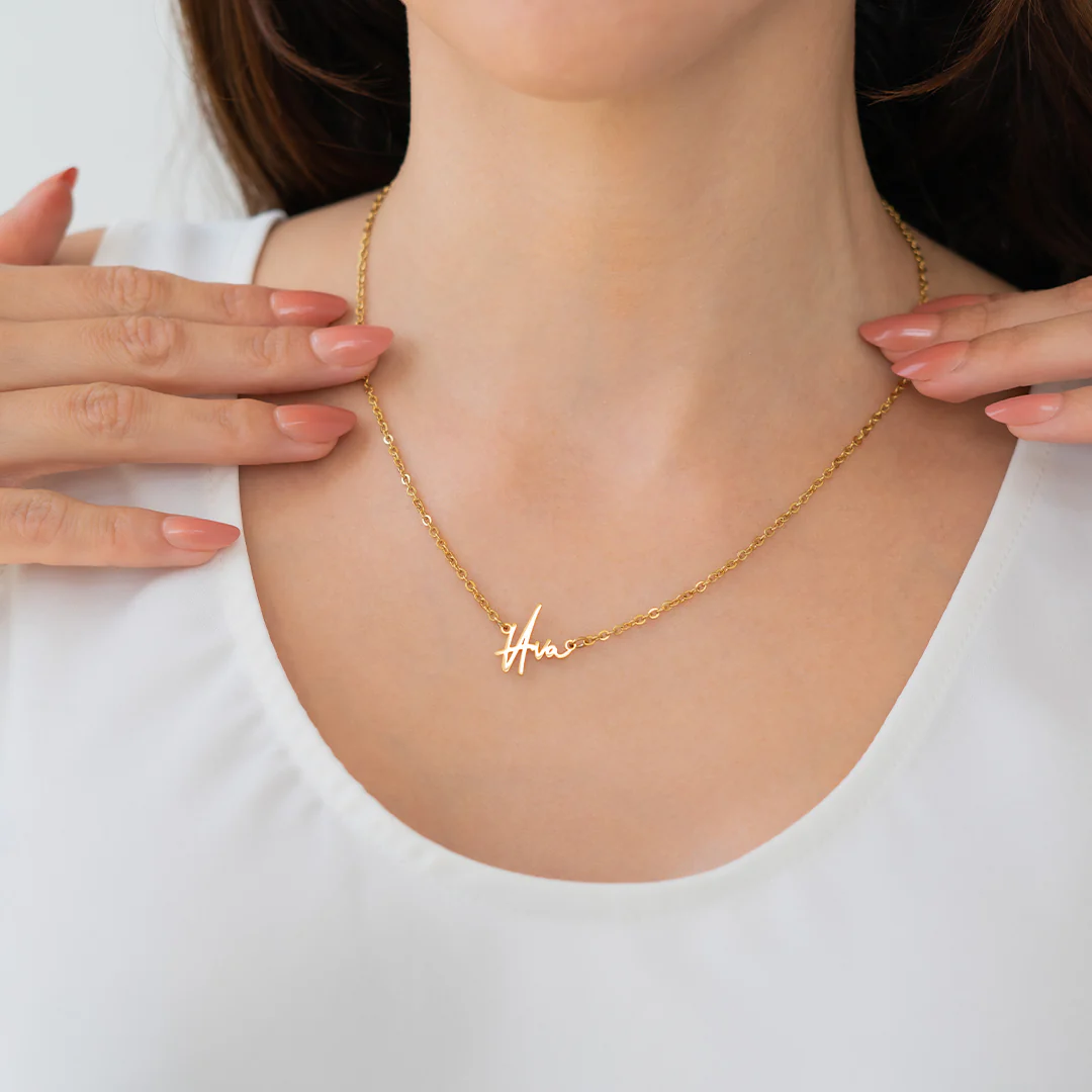 Monroe Name Necklace - Image 3
