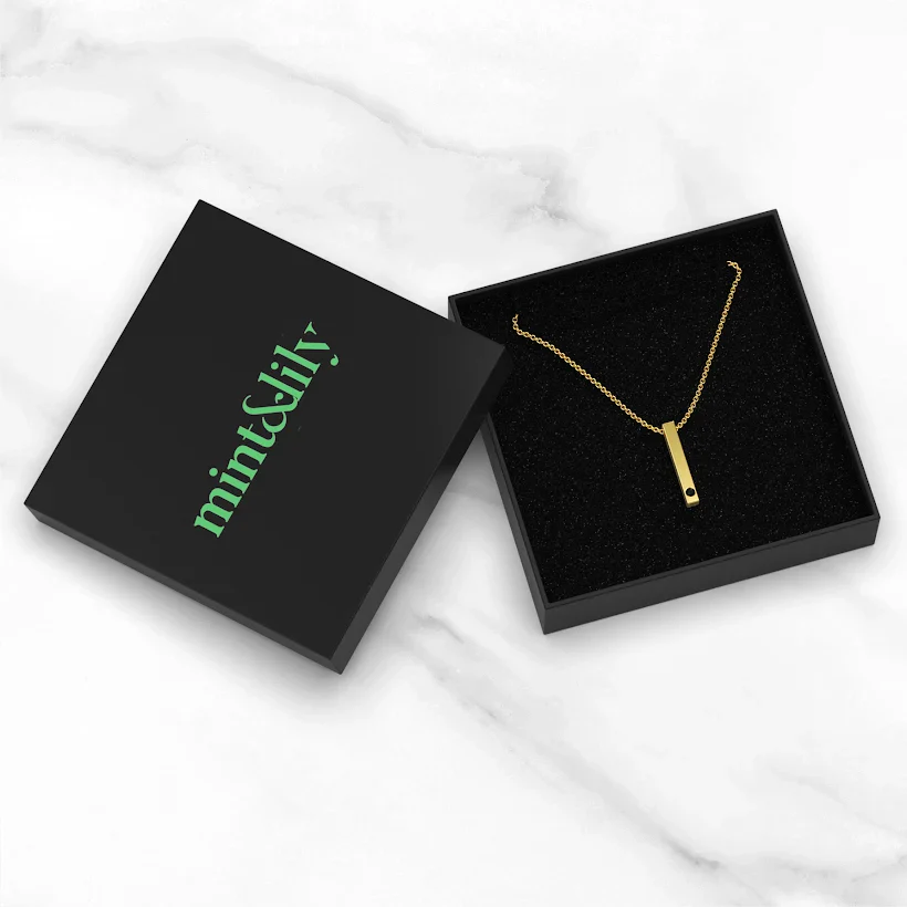 Pillar Bar Photo Necklace - Image 12