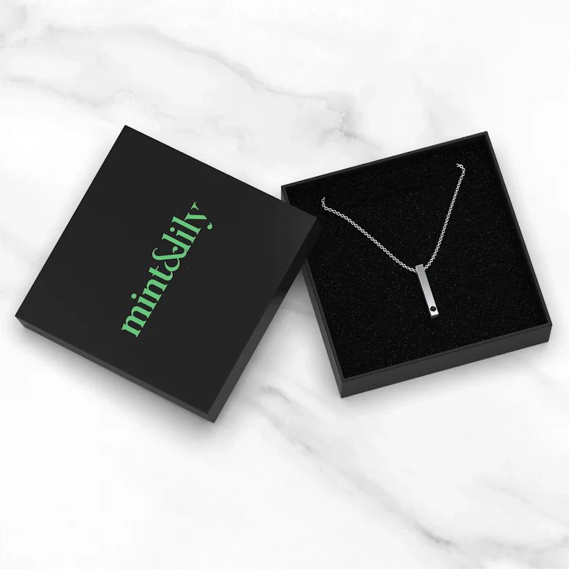 Pillar Bar Photo Necklace - Image 14
