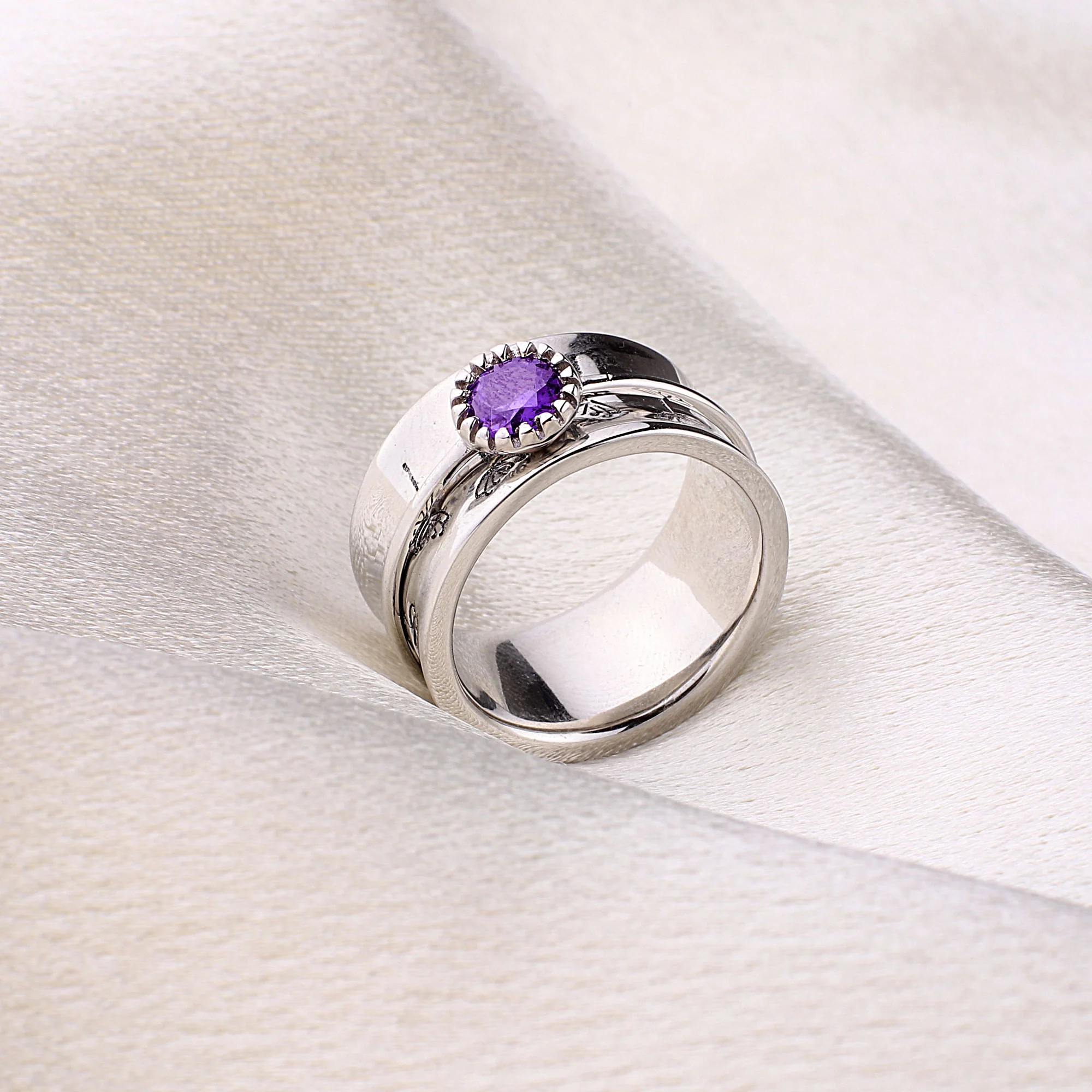 Silver Dandelion Birthstone Spinning Fidget Ring - Image 37
